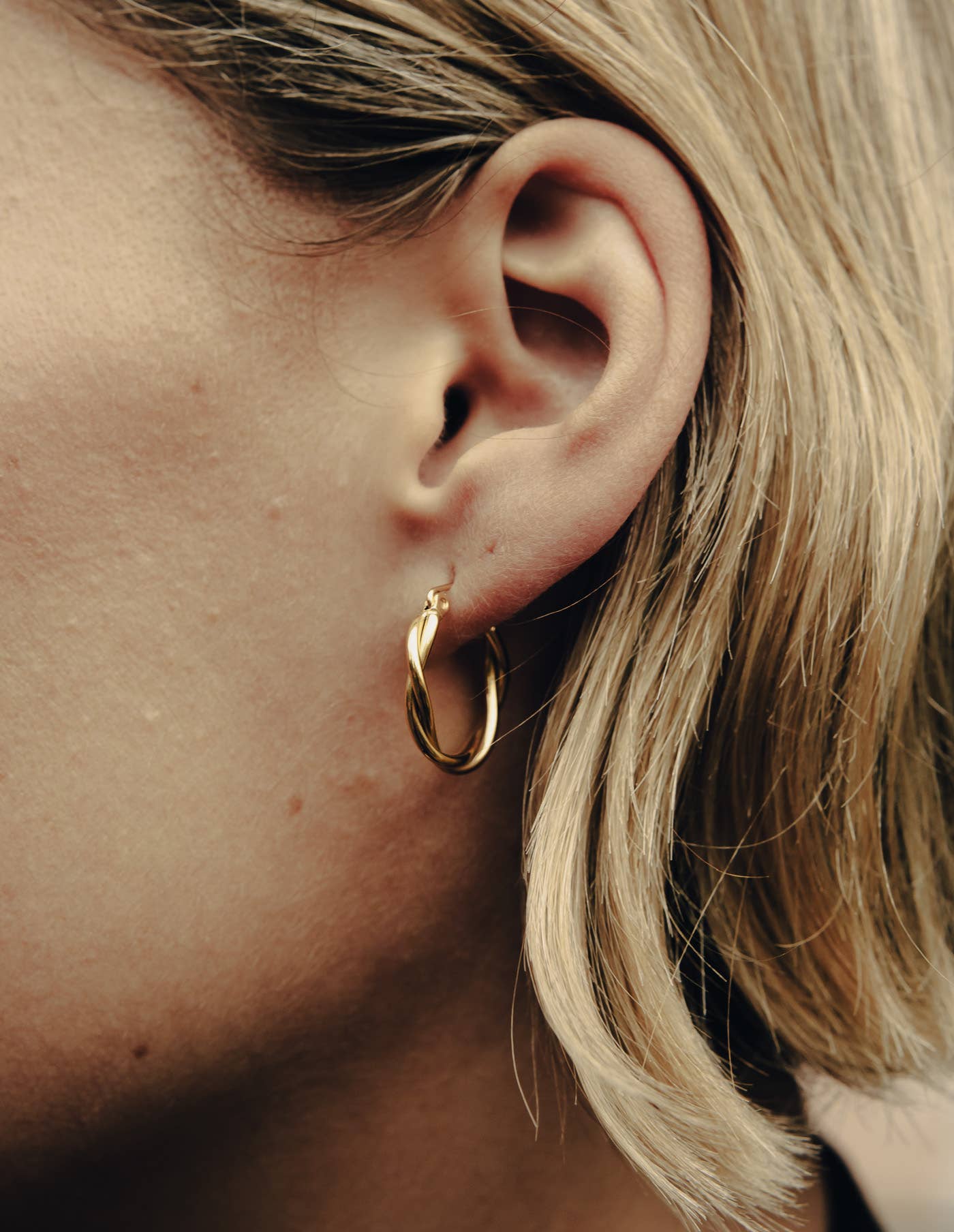 Nordic Muse - Gold Medium Entwined Latch Hoop Earrings