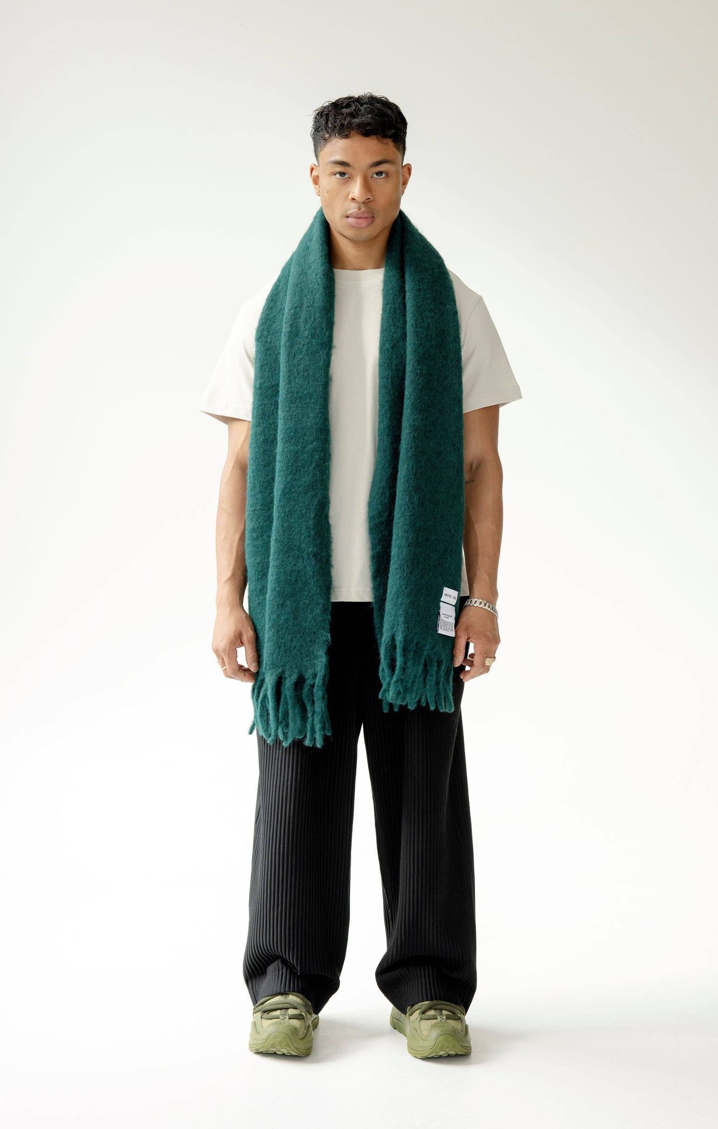 Arctic Fox & Co. - The Reykjavik Scarf with RWS Wool - Dark Forest