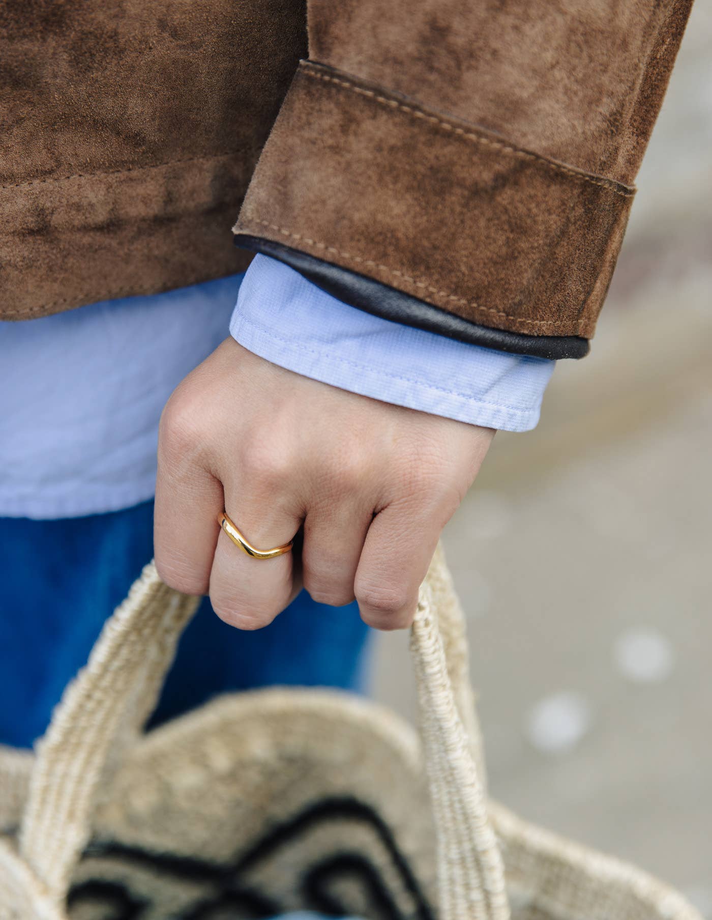 Nordic Muse - Gold Organic Flow Band Ring