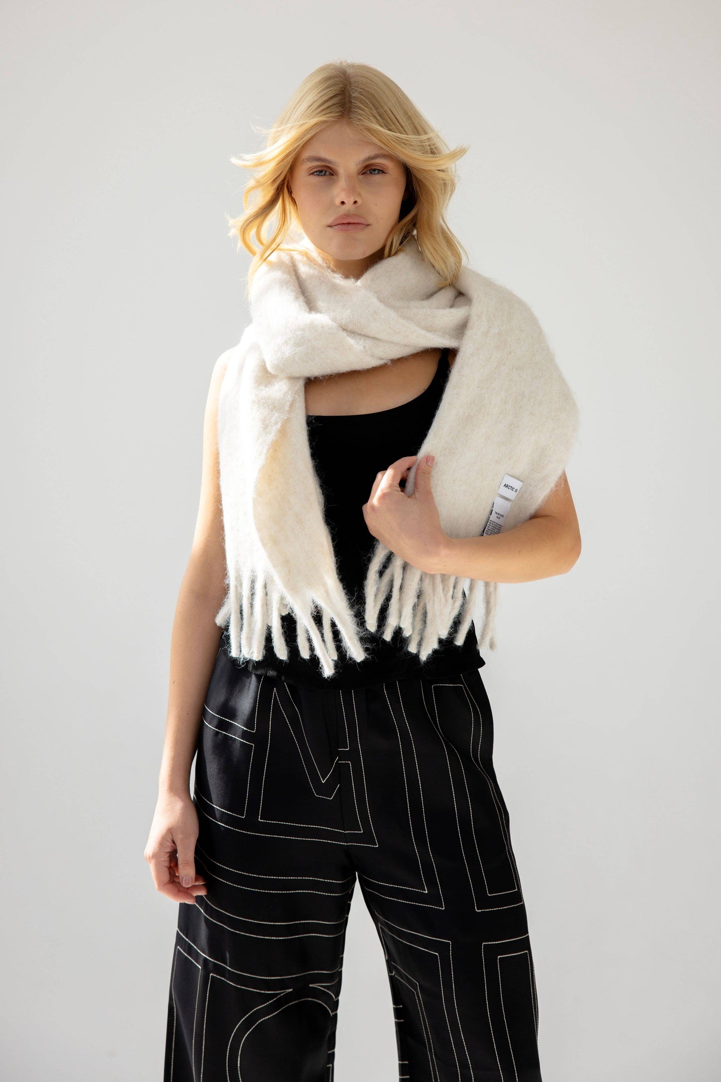 Arctic Fox & Co. - The Reykjavik Scarf with RWS Wool - Natural White