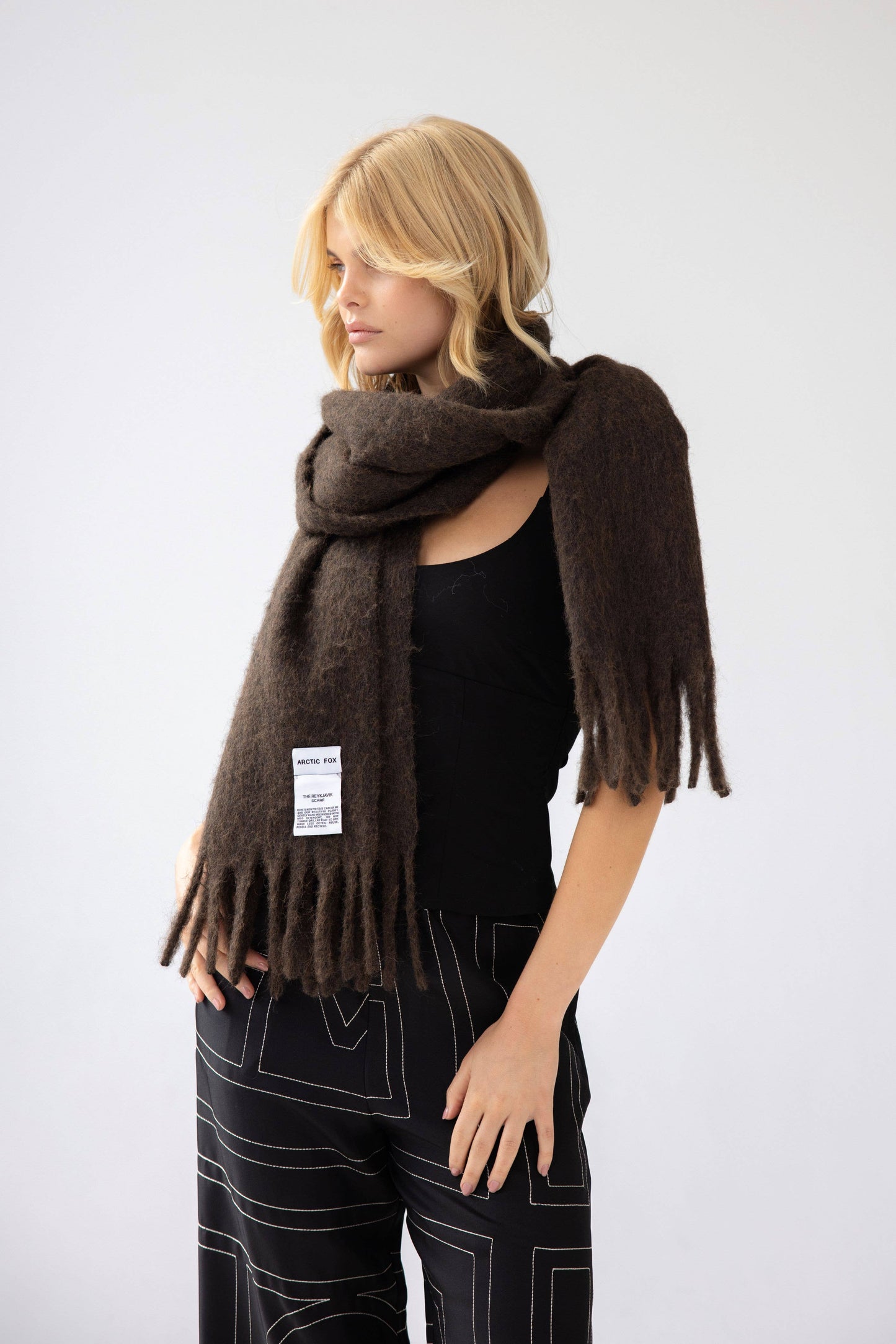 Arctic Fox & Co - The Reykjavik Scarf with RWS Wool - Dark Chocolate