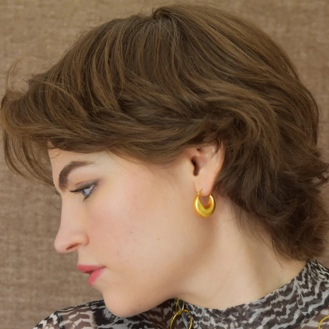 Gem Bazaar Cashew Earrings in Brushed Gold