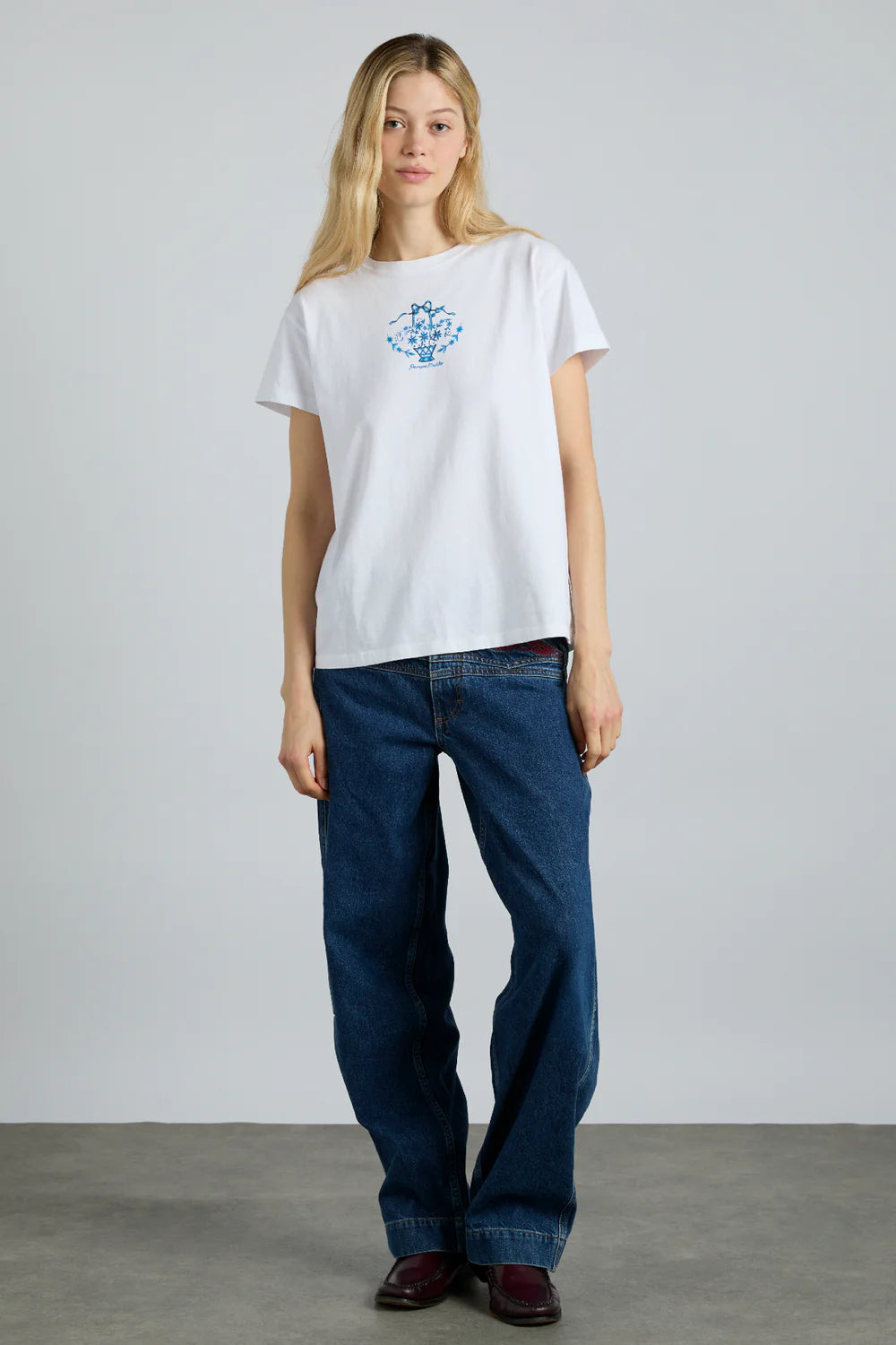 Damson Madder Flower Basket Shrunken Tee - White