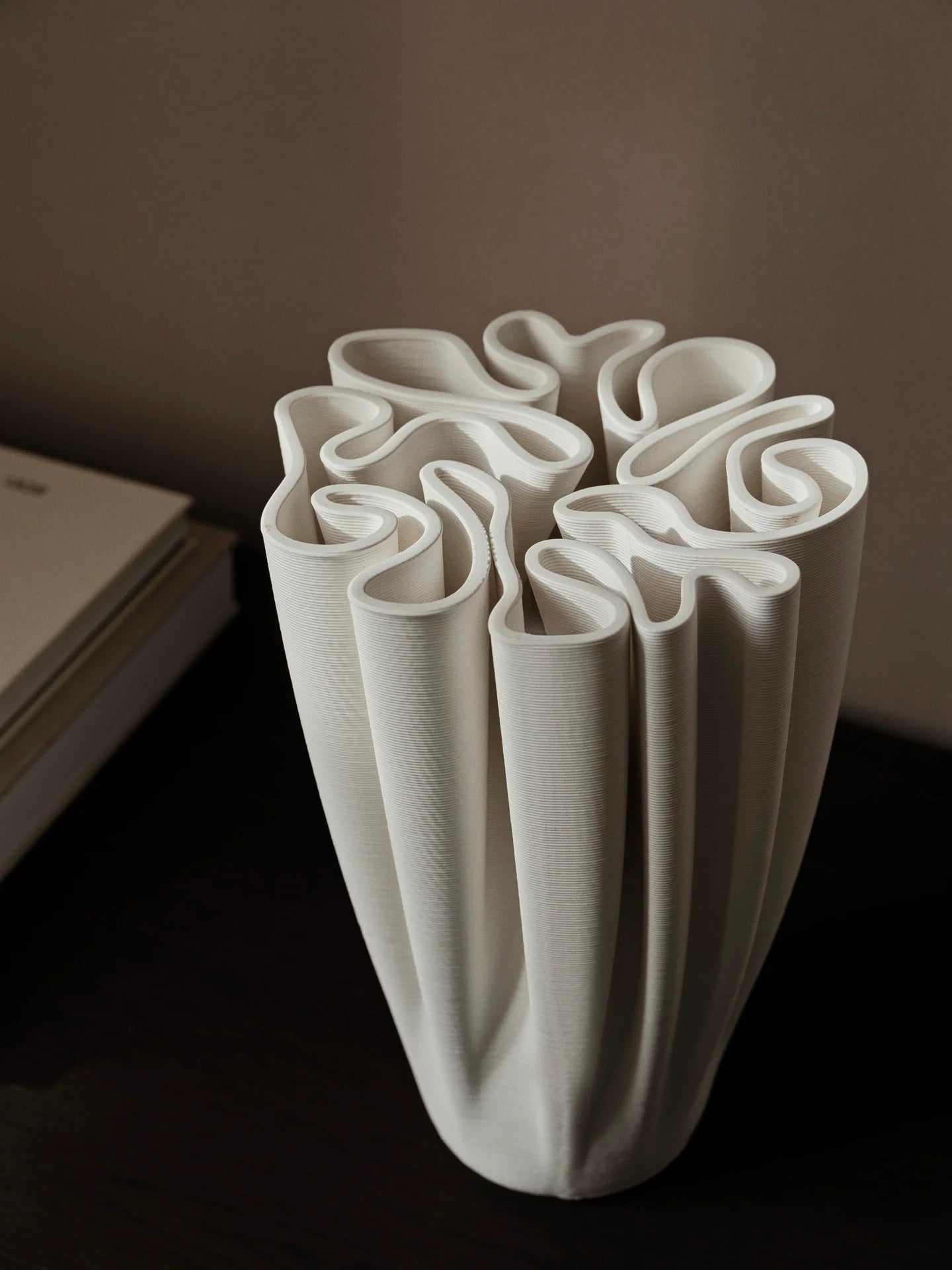 Ferm Living Dedali Vase - Off-White