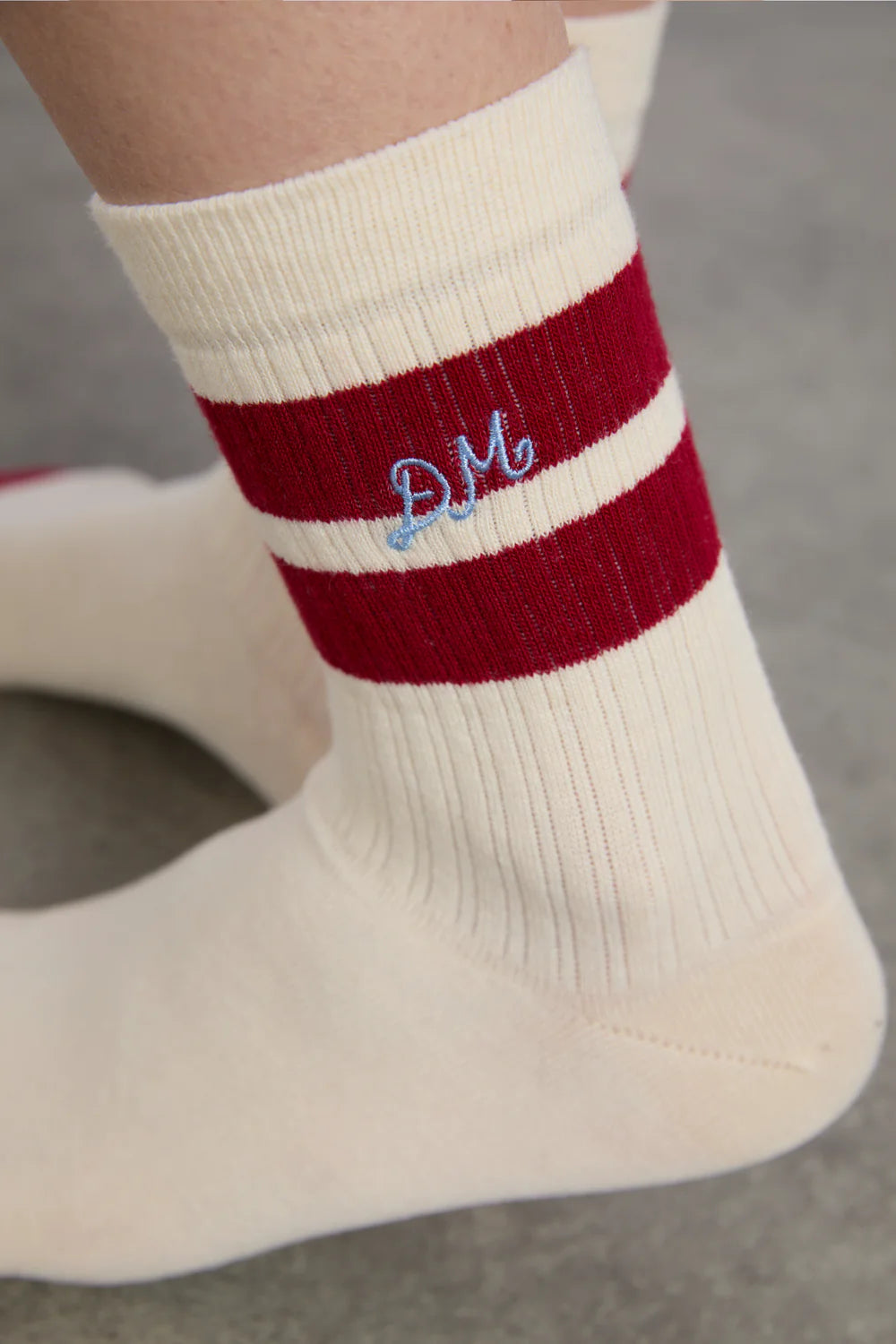 Damson Madder Sporty Calf Length Socks - Cream/Red Stripe