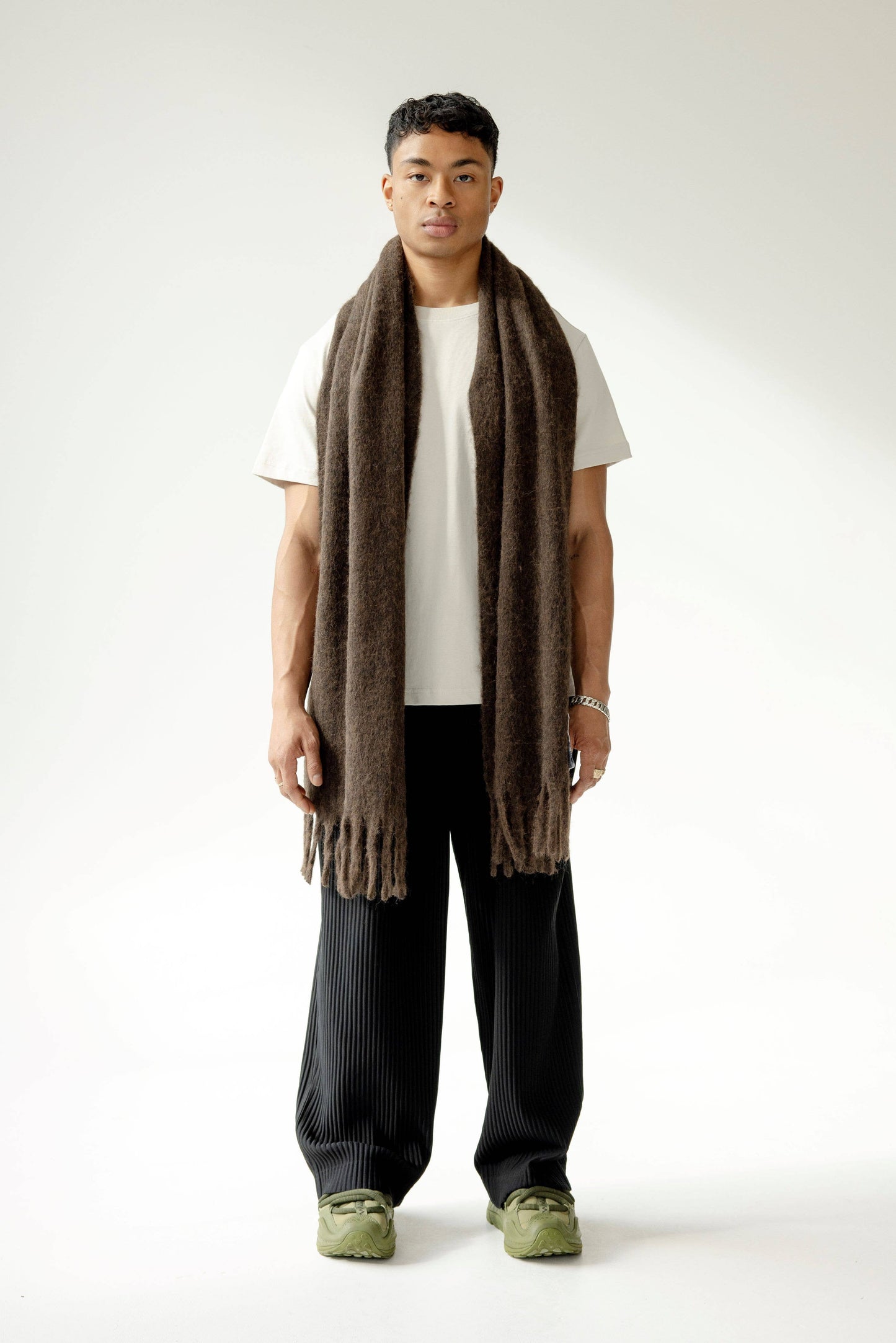 Arctic Fox & Co - The Reykjavik Scarf with RWS Wool - Dark Chocolate