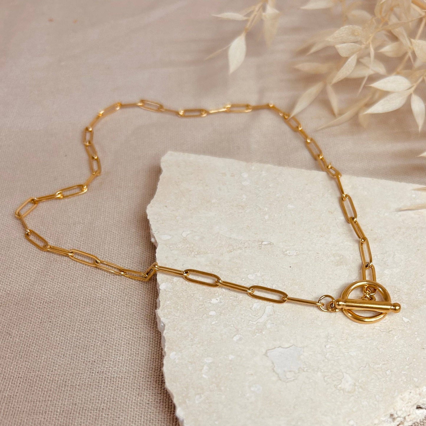 Little Nell - Everyday Long Link Bar Clasp Necklace